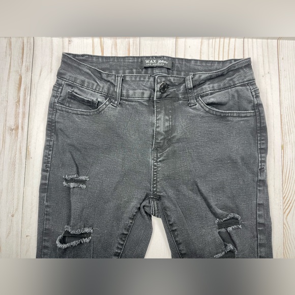 Black denim distressed skinny jeans size 5 - Picture 2 of 6